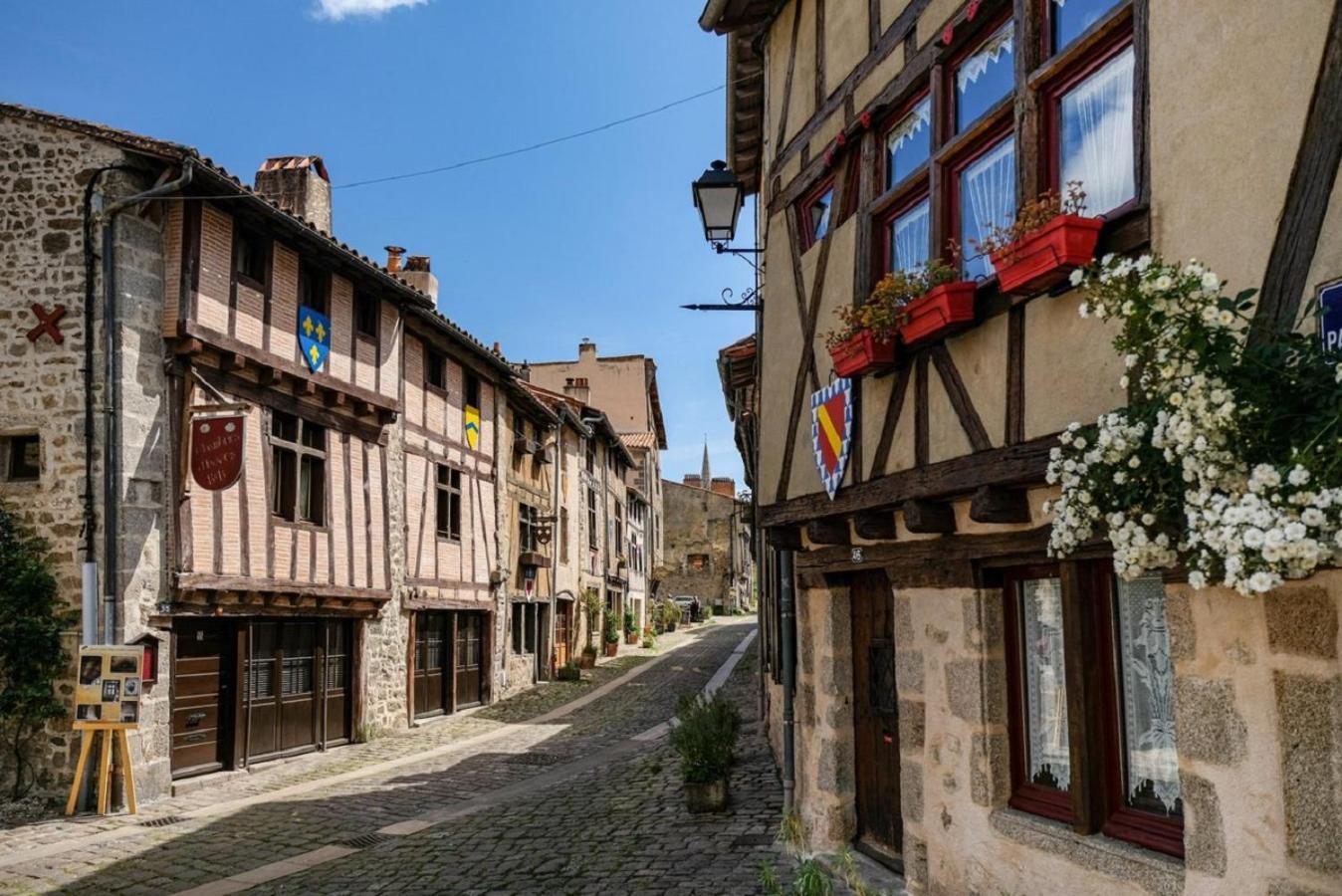 La Maison Du Marechal Parthenay Exteriör bild